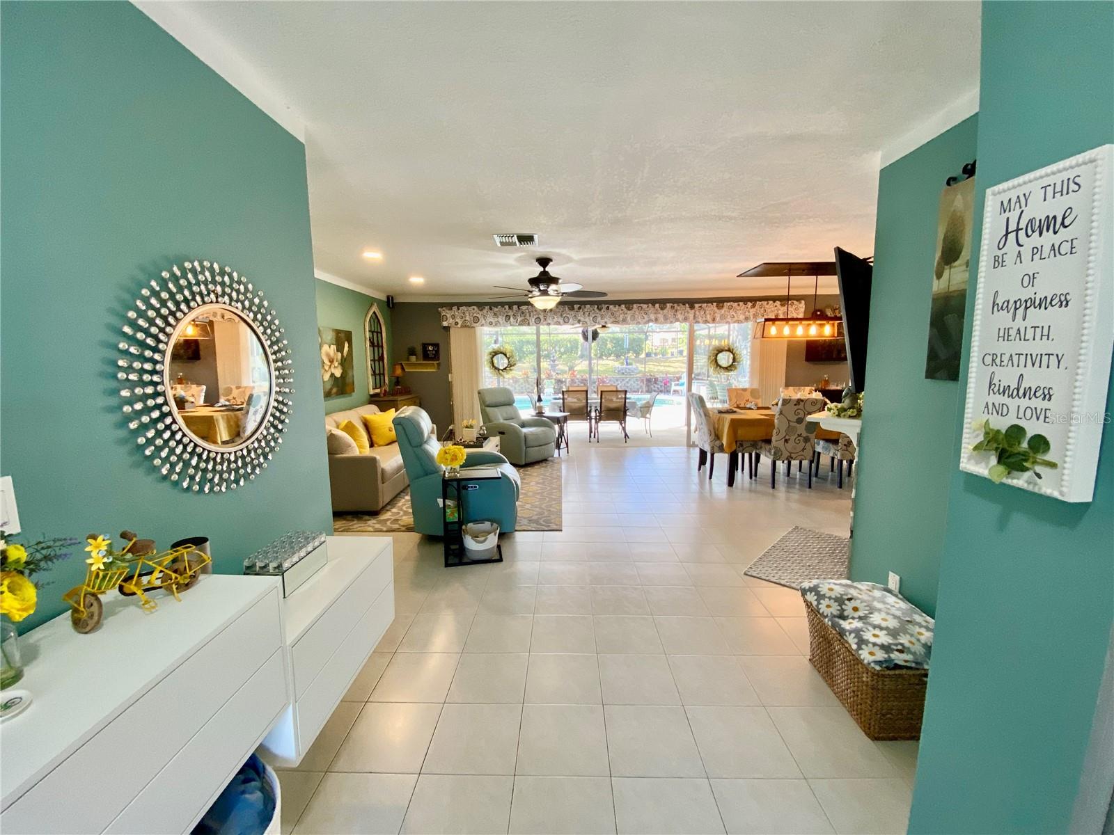 Listing photo id 2 for 3514 Links Court