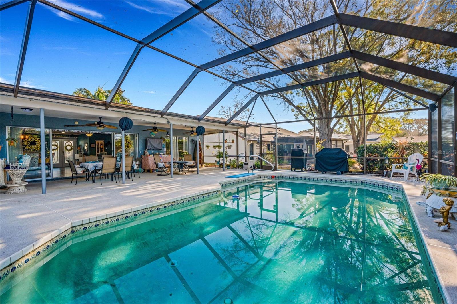 Listing photo id 64 for 3514 Links Court