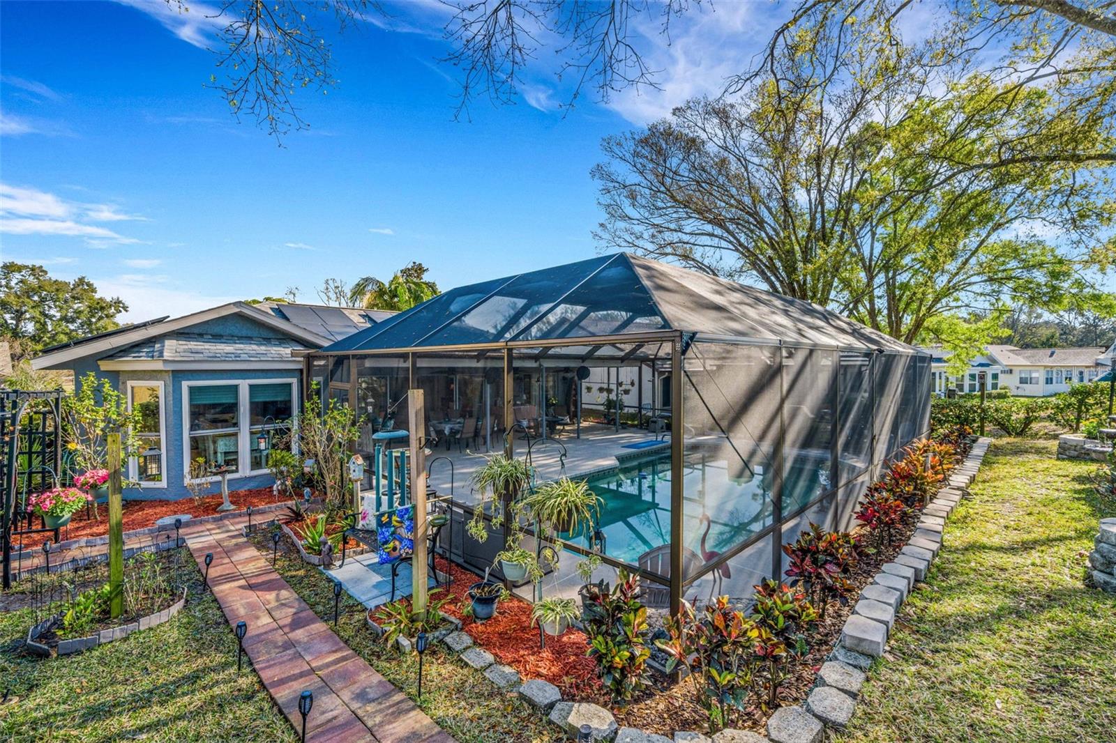 Listing photo id 65 for 3514 Links Court