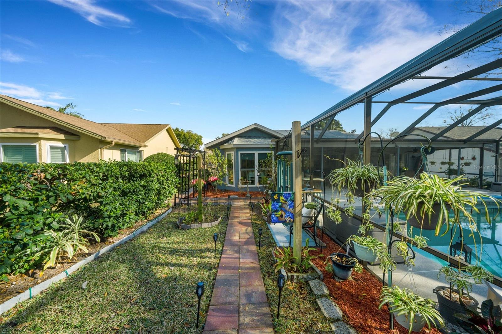 Listing photo id 67 for 3514 Links Court