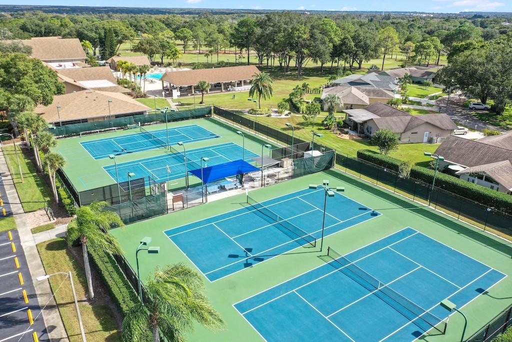 Listing photo id 87 for 3514 Links Court