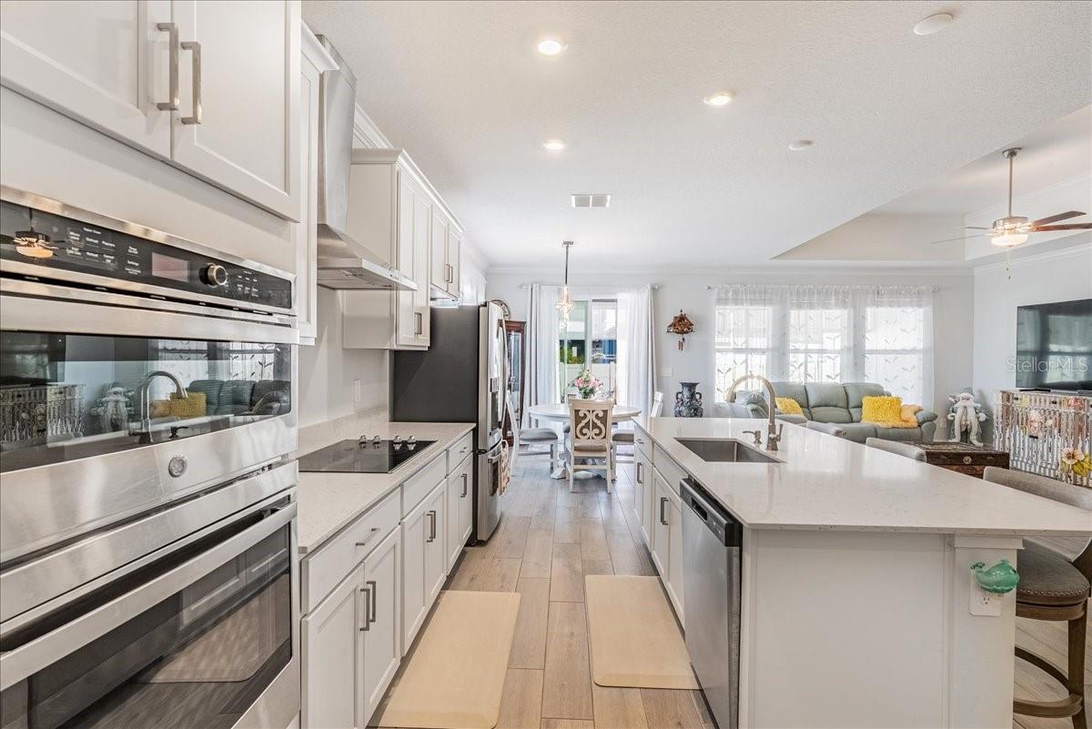 Listing photo id 9 for 18289 Pearl View Place