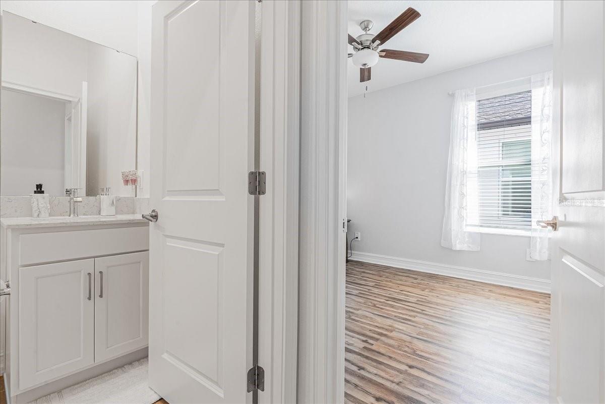 Listing photo id 27 for 18289 Pearl View Place