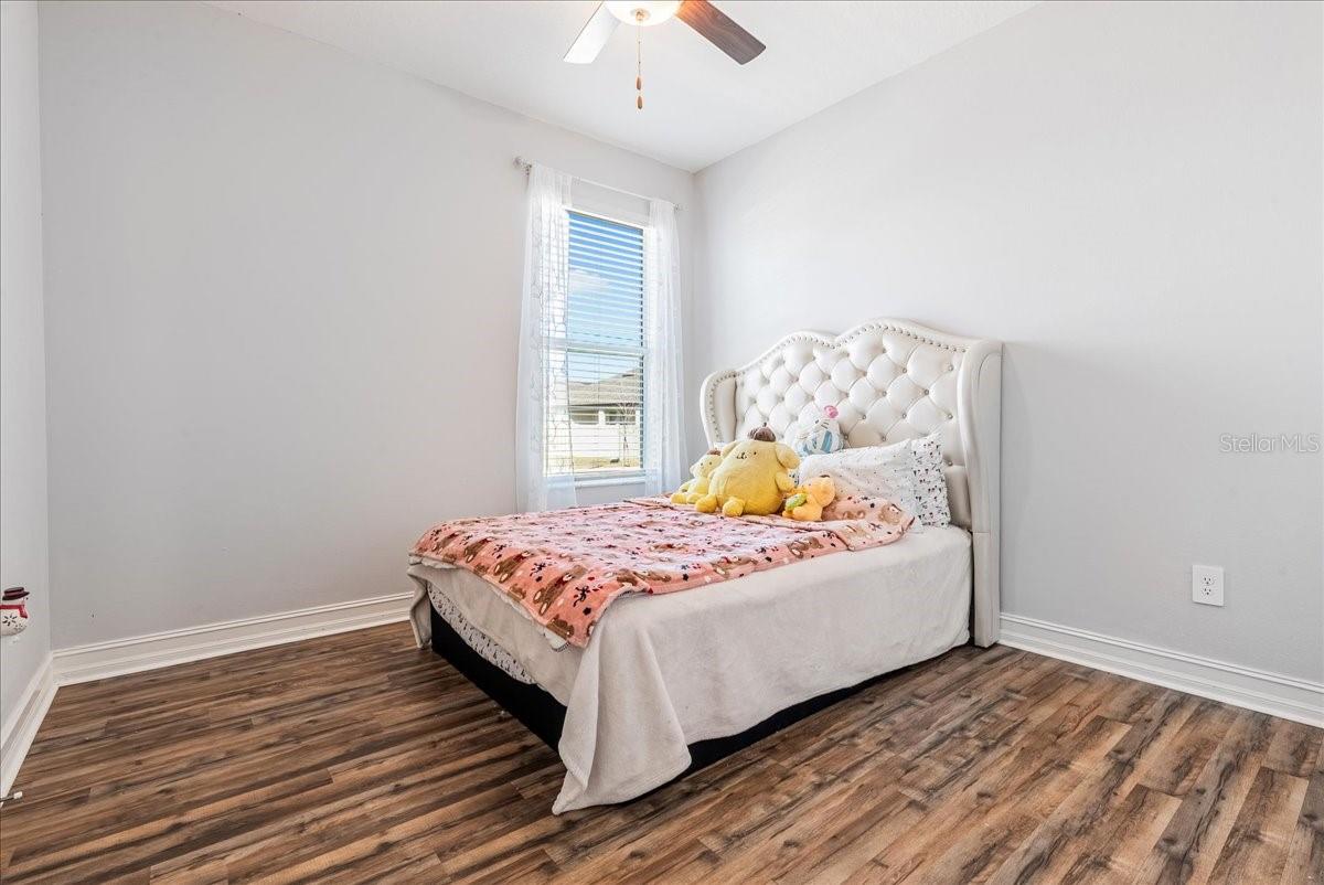 Listing photo id 29 for 18289 Pearl View Place