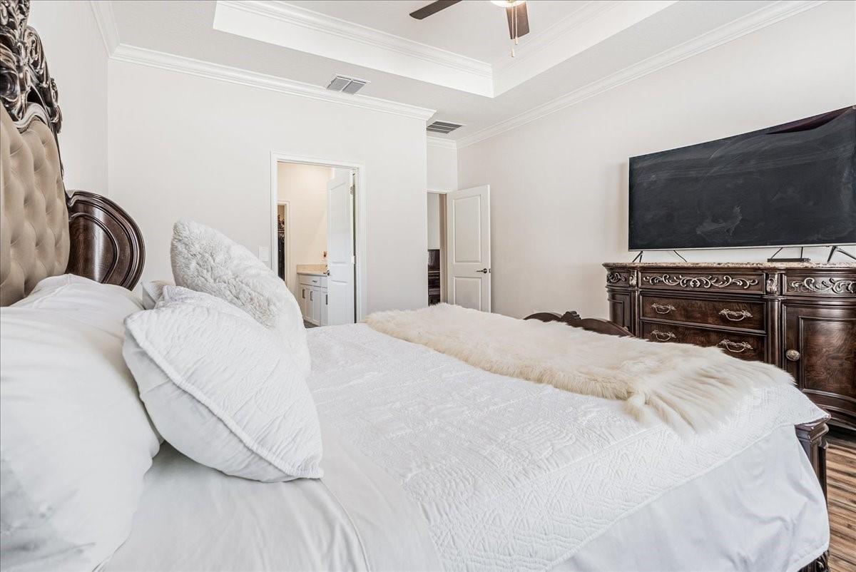 Listing photo id 35 for 18289 Pearl View Place