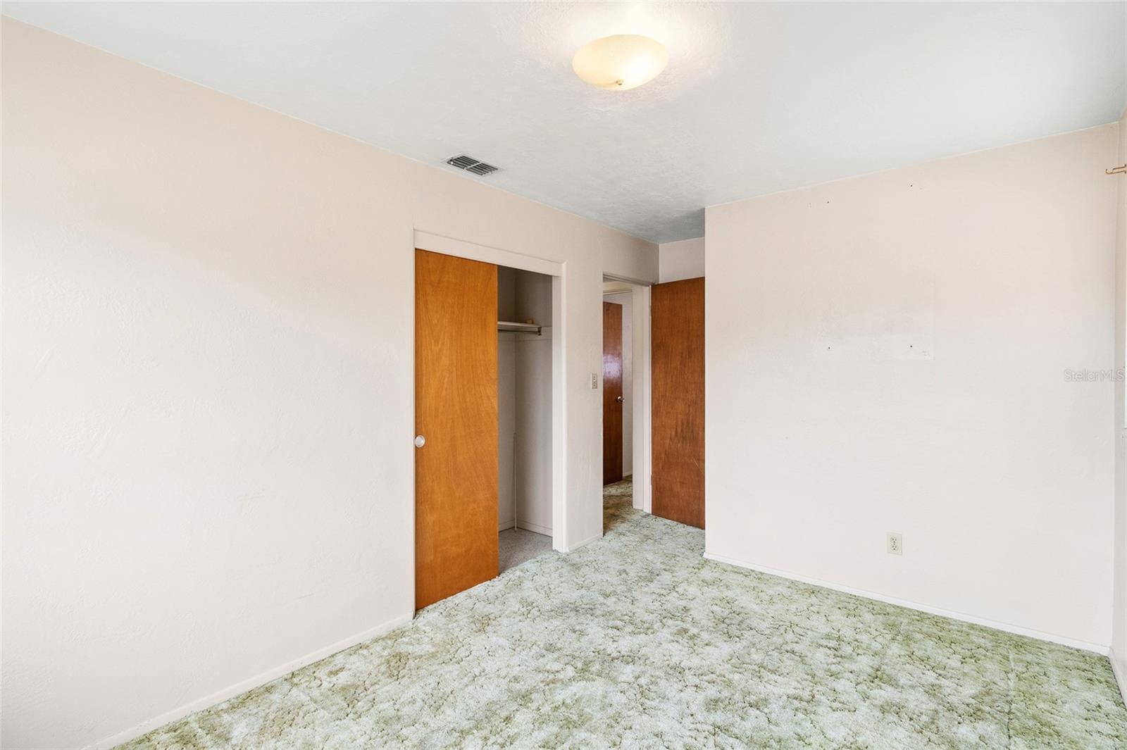 Image 17 of 28 For 6041 15th Street N