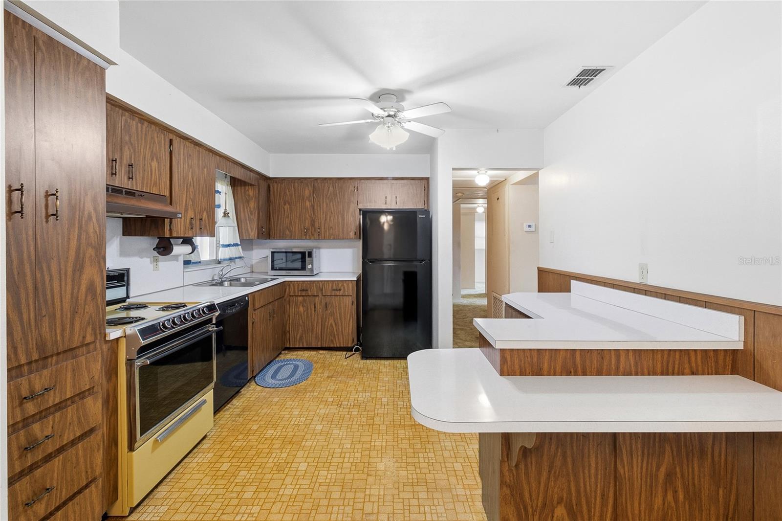 Image 9 of 28 For 6041 15th Street N