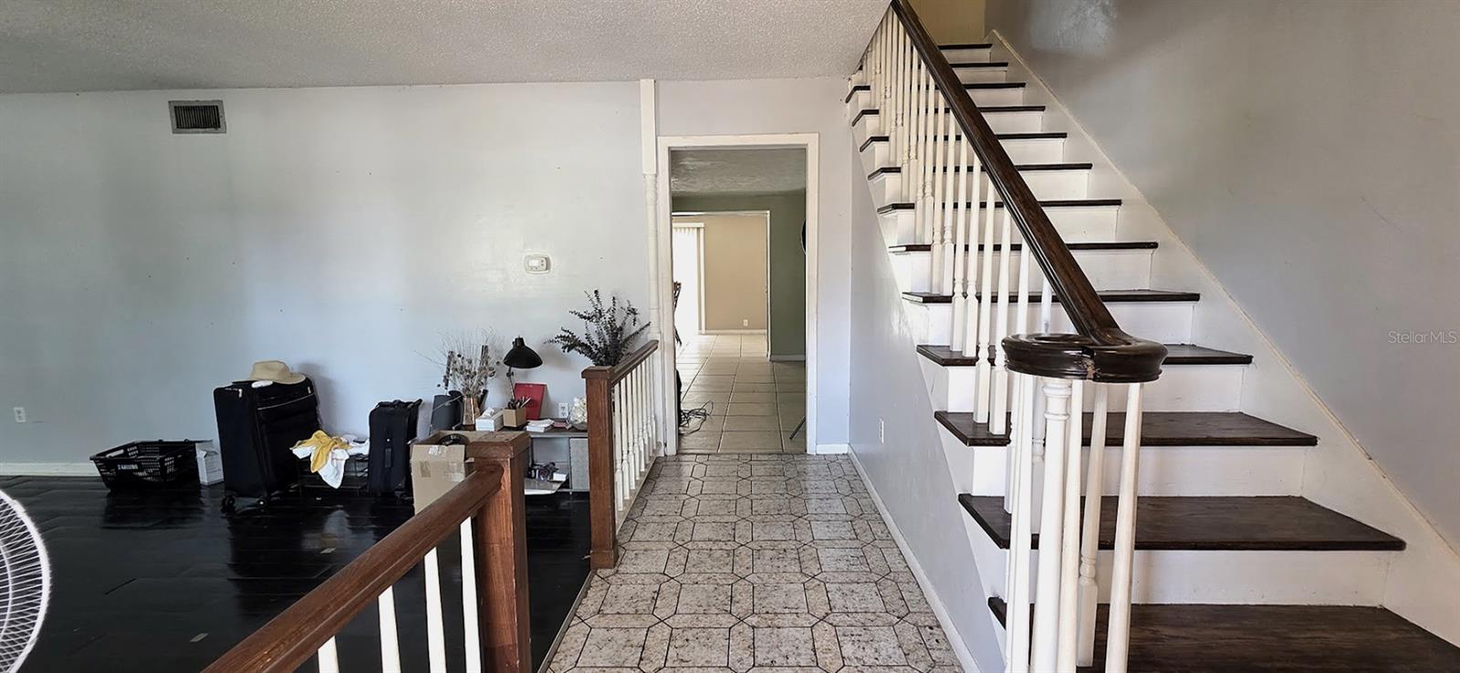 Listing photo id 20 for 1595 Oak Lane