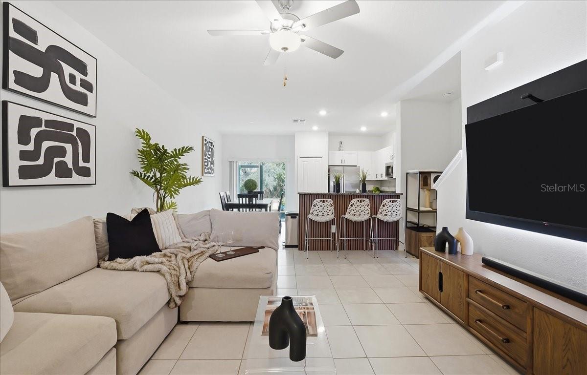 Image 11 of 44 For 10336 Trumpet Honeysuckle Way