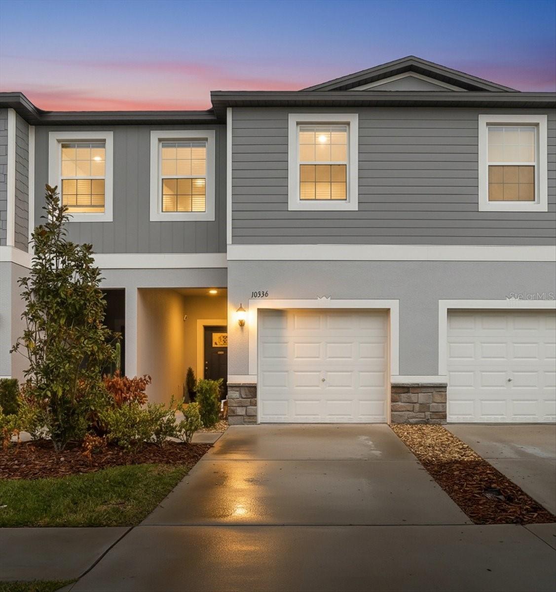 Image 3 of 44 For 10336 Trumpet Honeysuckle Way