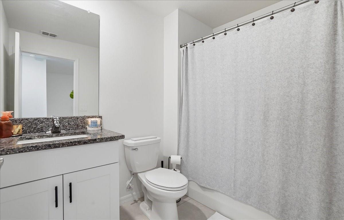 Image 36 of 44 For 10336 Trumpet Honeysuckle Way