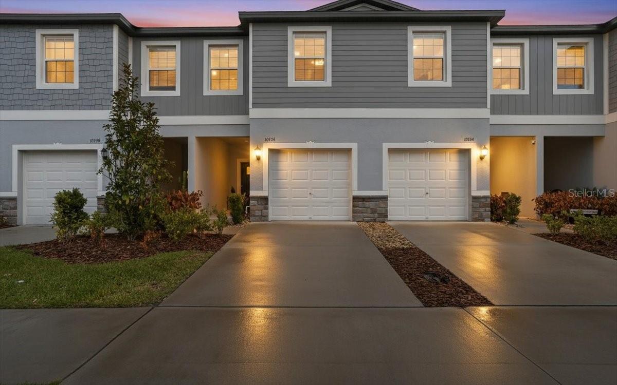 Image 4 of 44 For 10336 Trumpet Honeysuckle Way