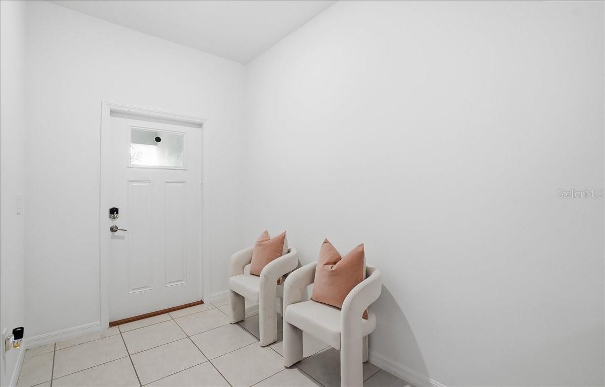 Image 9 of 44 For 10336 Trumpet Honeysuckle Way