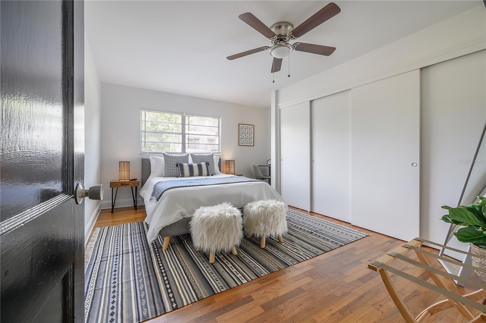 Image 17 of 32 For 920 Orient Street