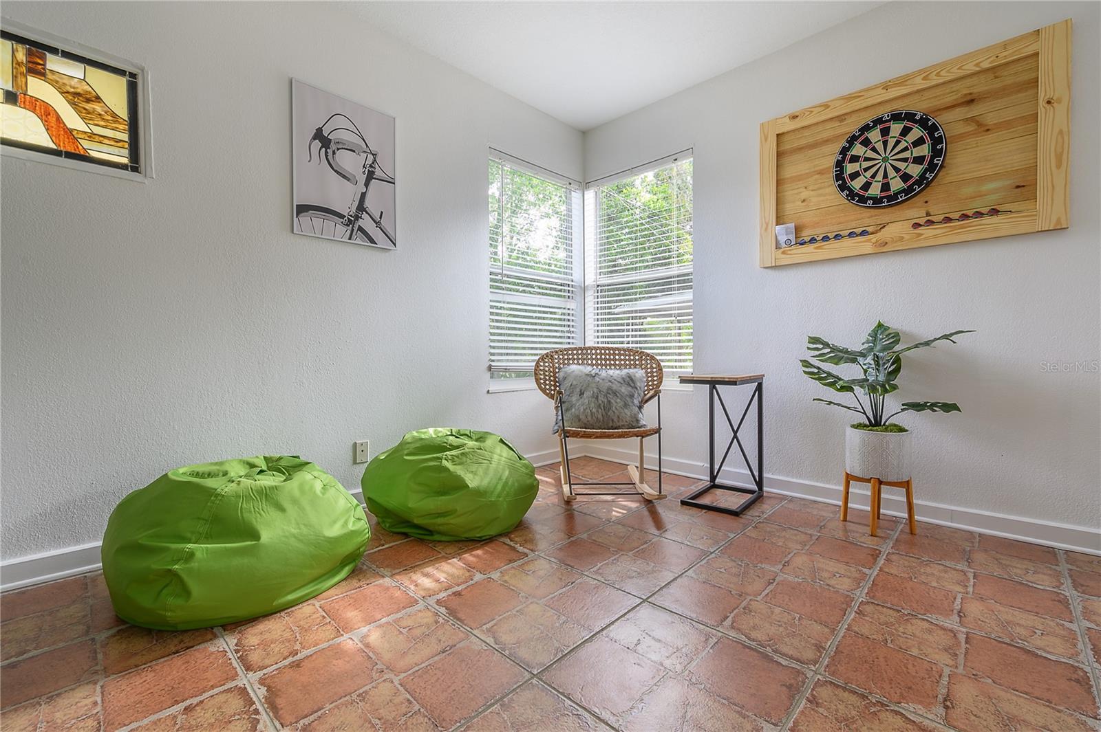 Image 28 of 32 For 920 Orient Street