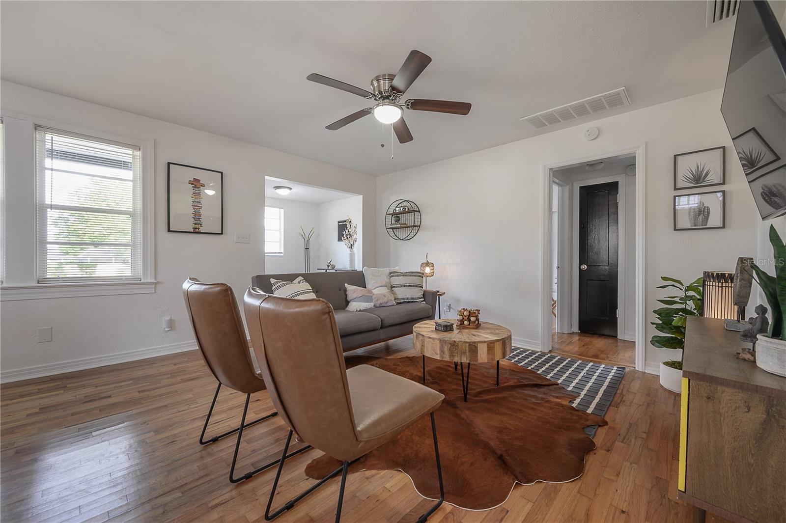 Image 8 of 32 For 920 Orient Street