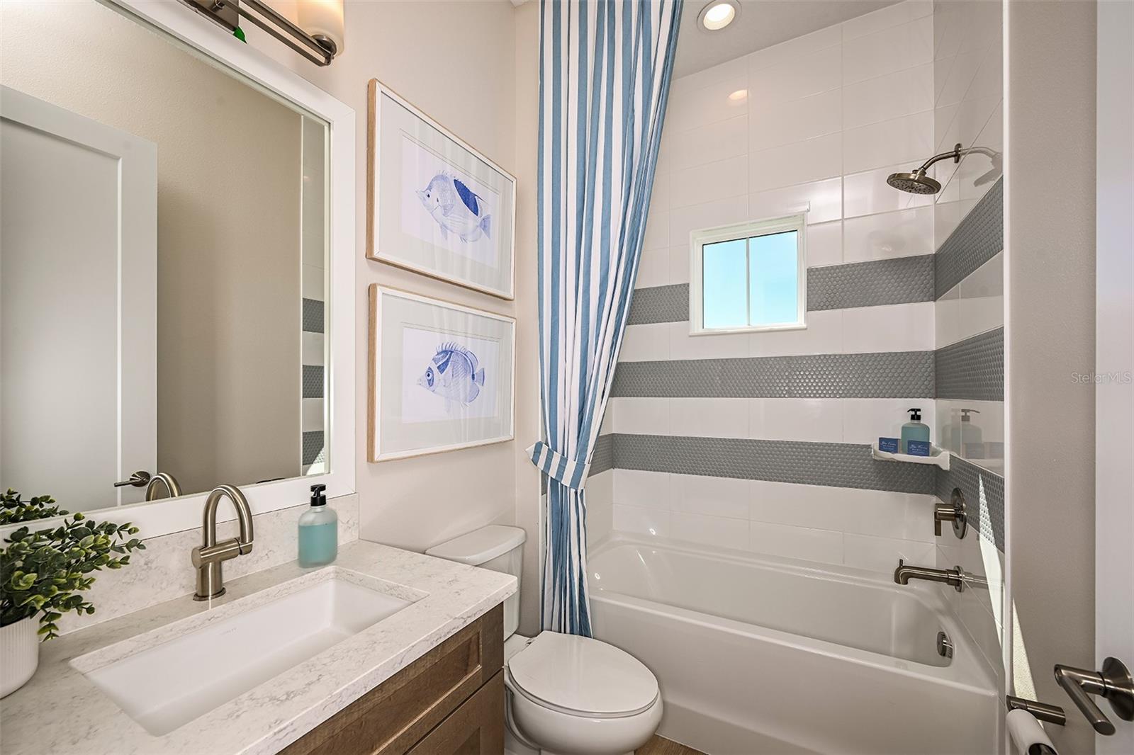 Image 21 of 34 For 4223 Springhouse Circle