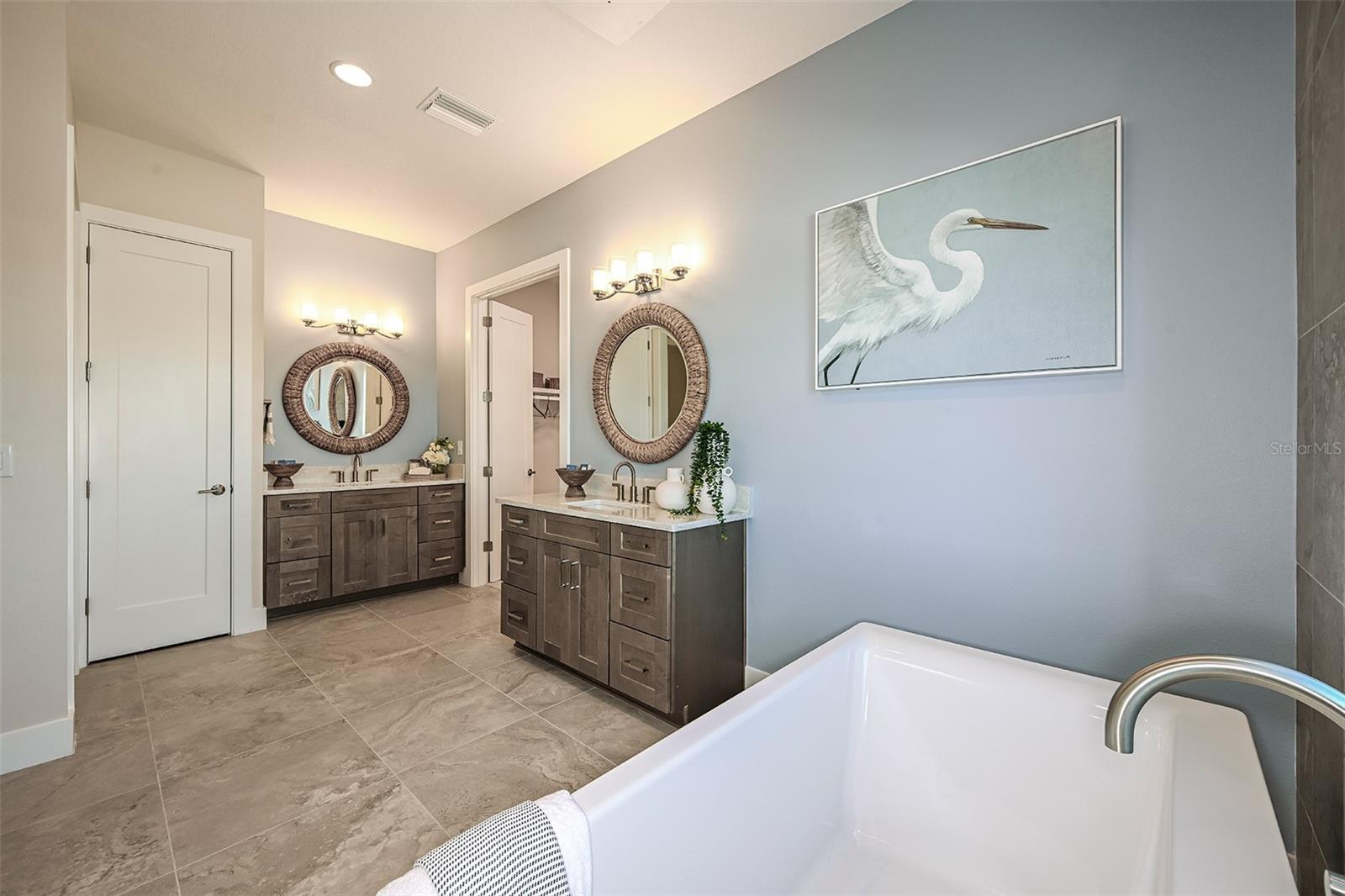 Image 8 of 34 For 4223 Springhouse Circle