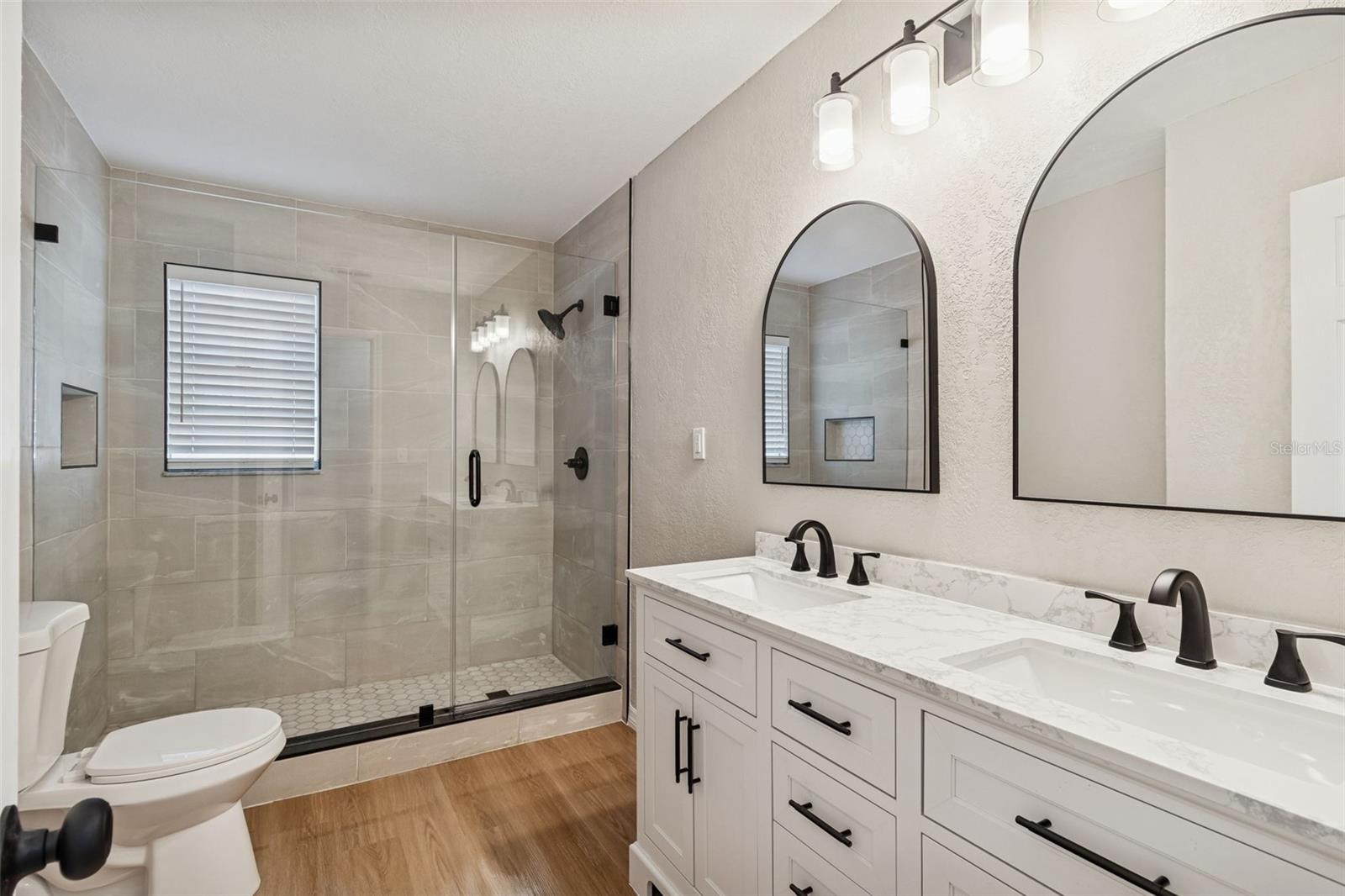 Image 13 of 18 For 7139 Pinewood Drive