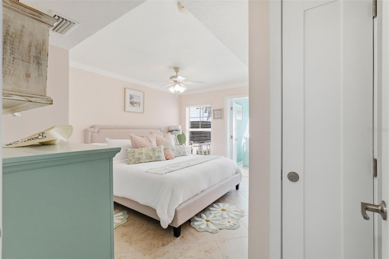 Image 18 of 30 For 19417 Gulf Boulevard B102