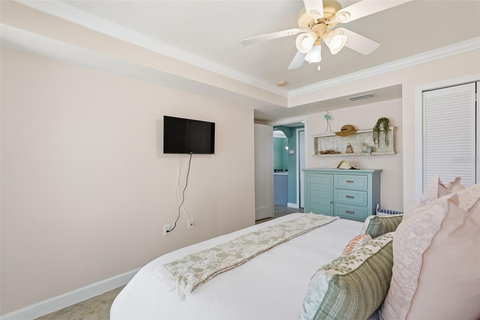 Image 20 of 30 For 19417 Gulf Boulevard B102