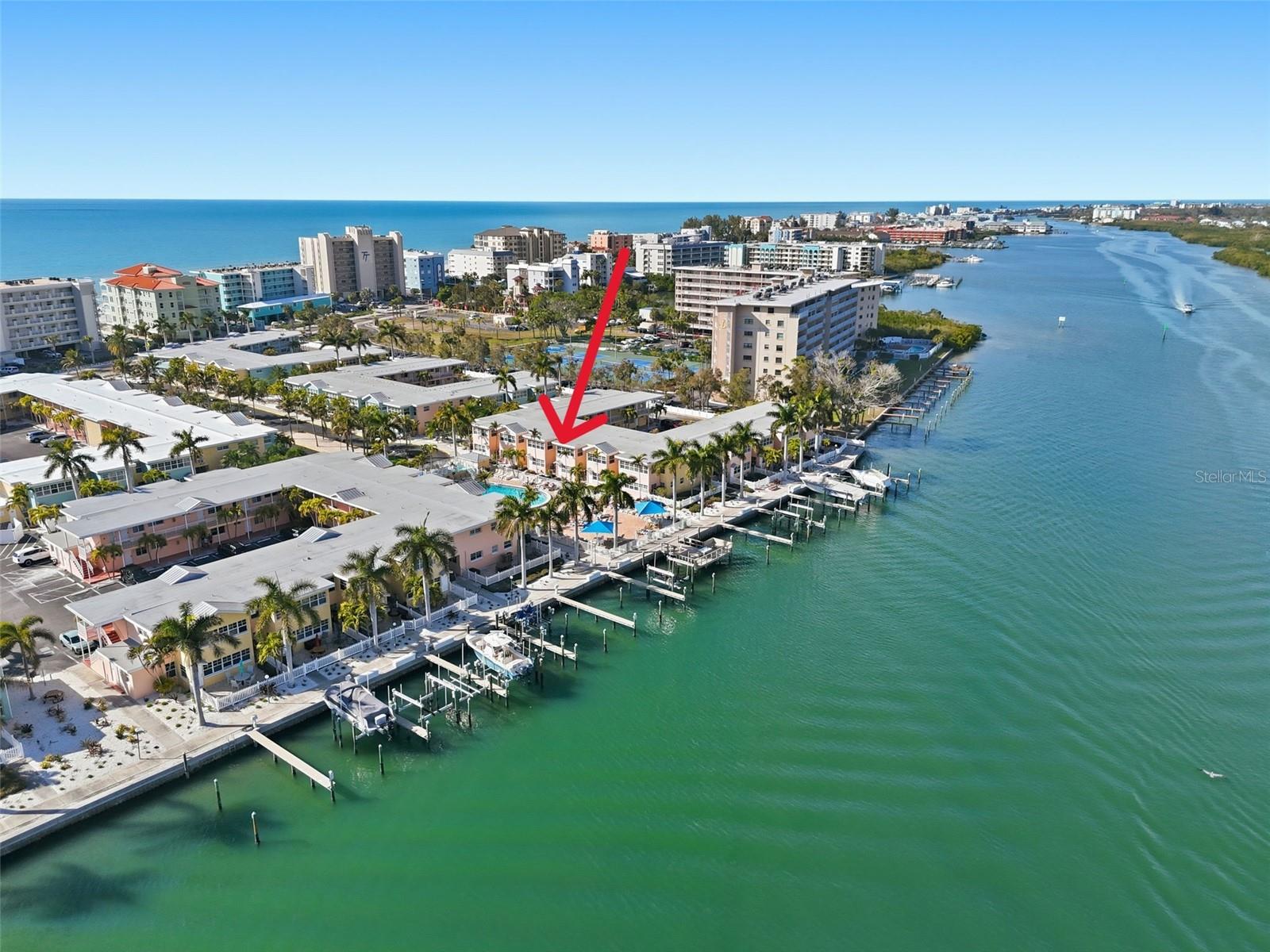 Image 4 of 30 For 19417 Gulf Boulevard B102