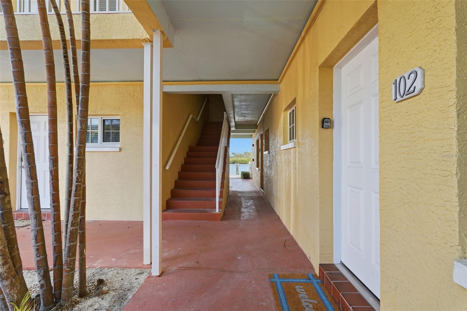 Image 7 of 30 For 19417 Gulf Boulevard B102