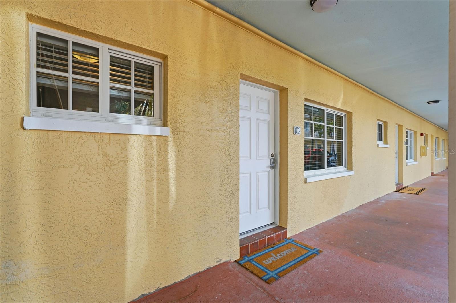 Image 8 of 30 For 19417 Gulf Boulevard B102