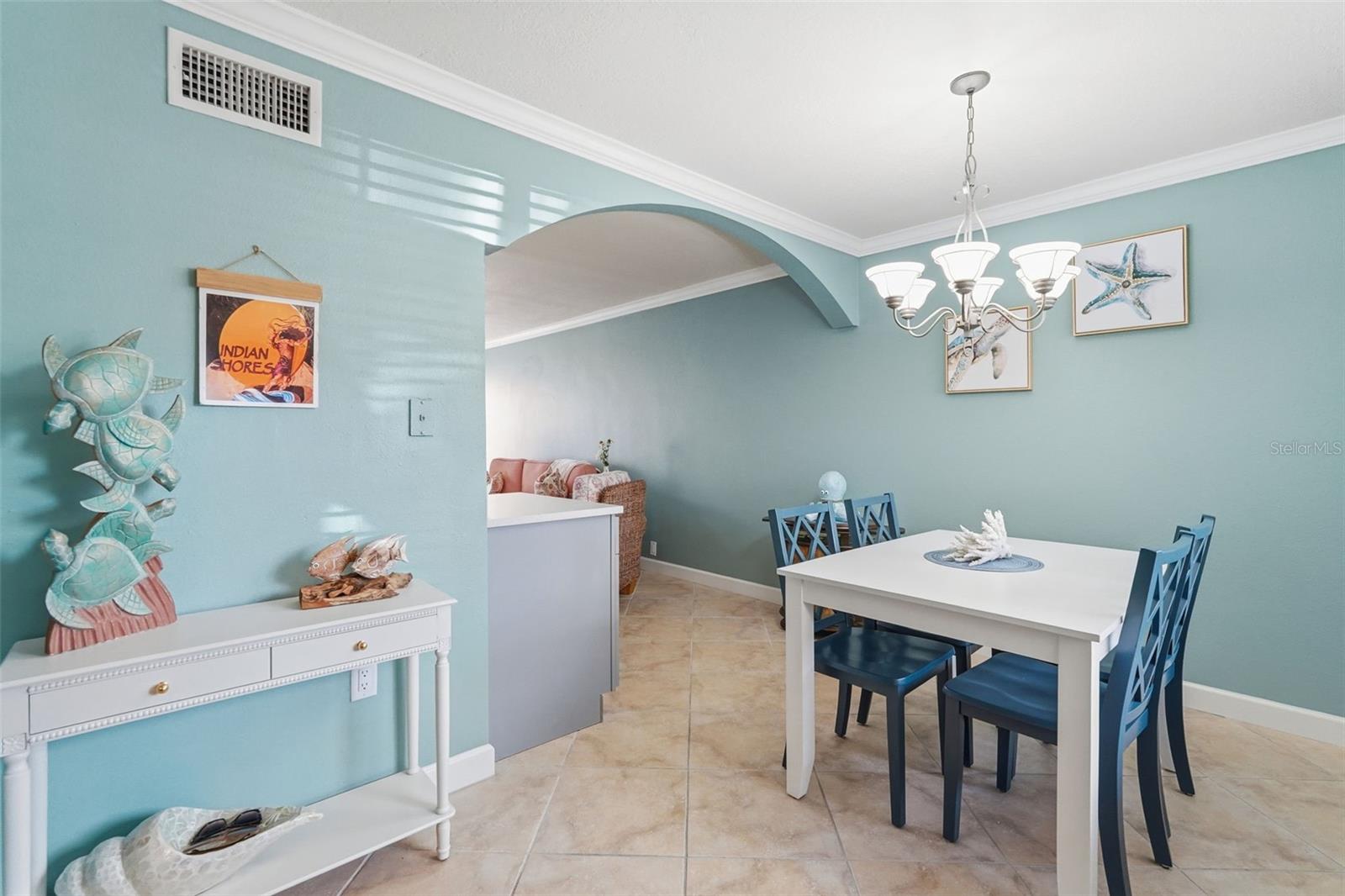 Image 9 of 30 For 19417 Gulf Boulevard B102