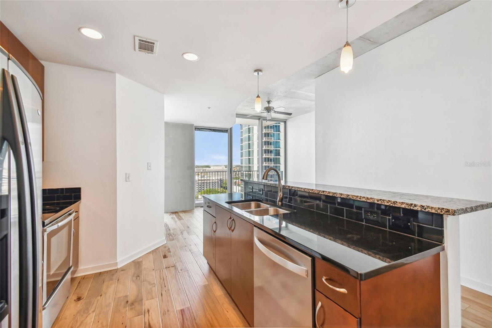 Image 10 of 46 For 777 Ashley Drive 1413