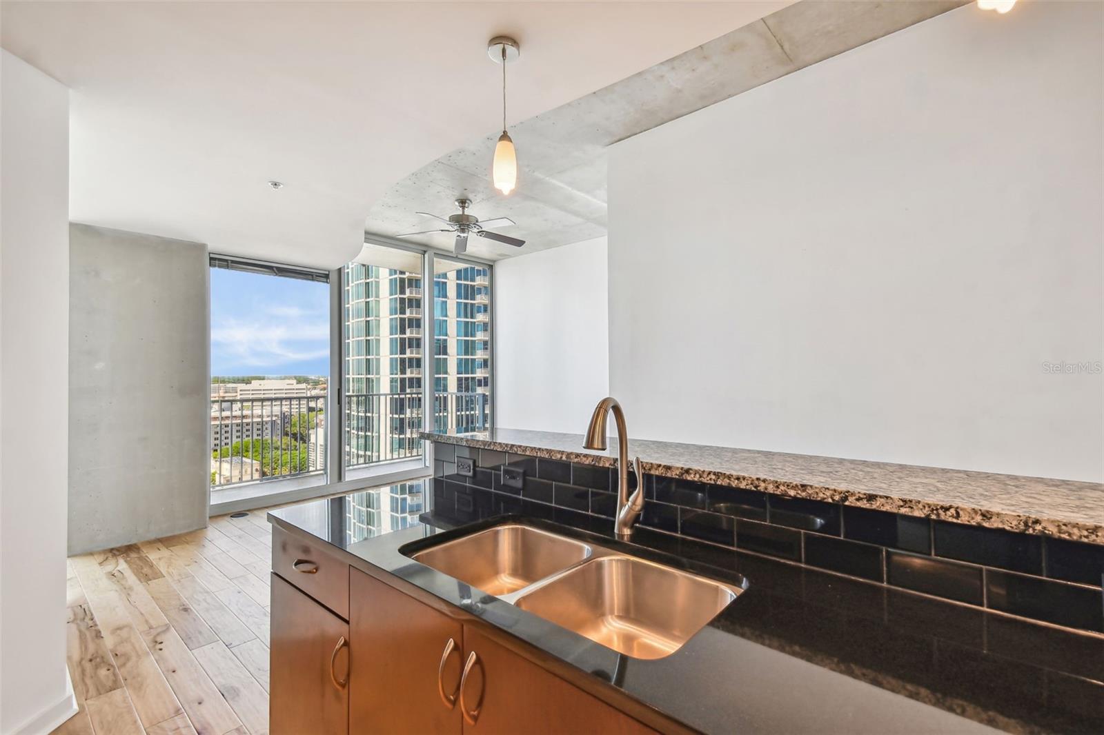 Image 13 of 46 For 777 Ashley Drive 1413