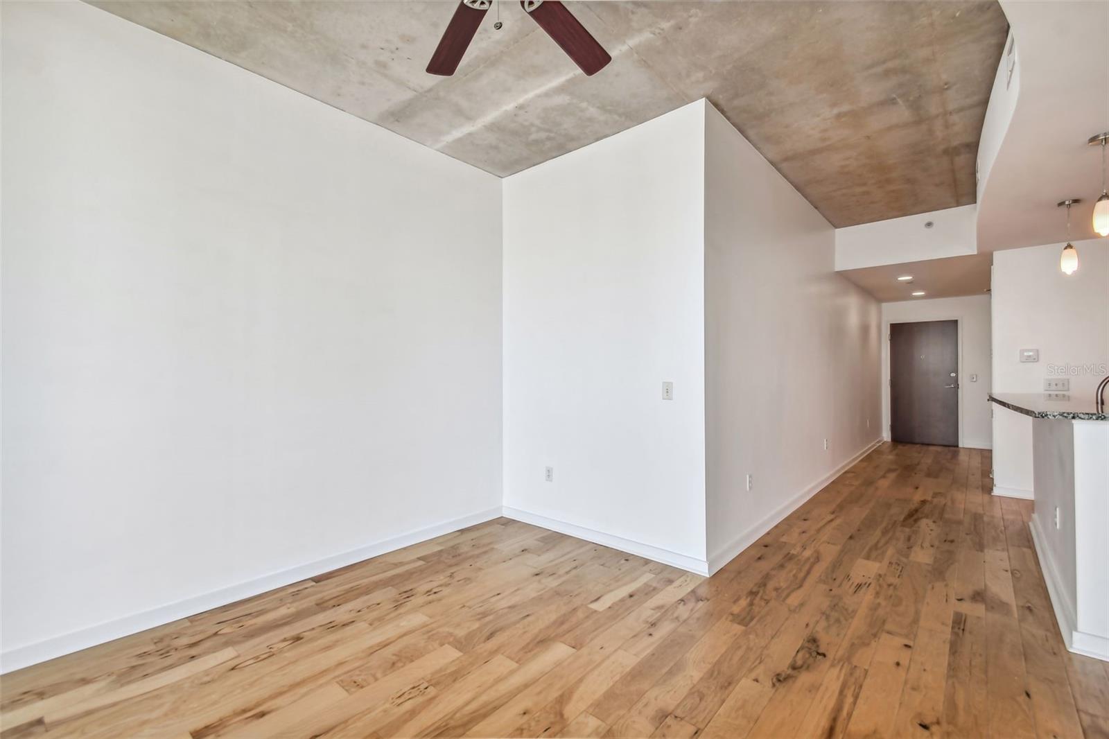 Image 16 of 46 For 777 Ashley Drive 1413