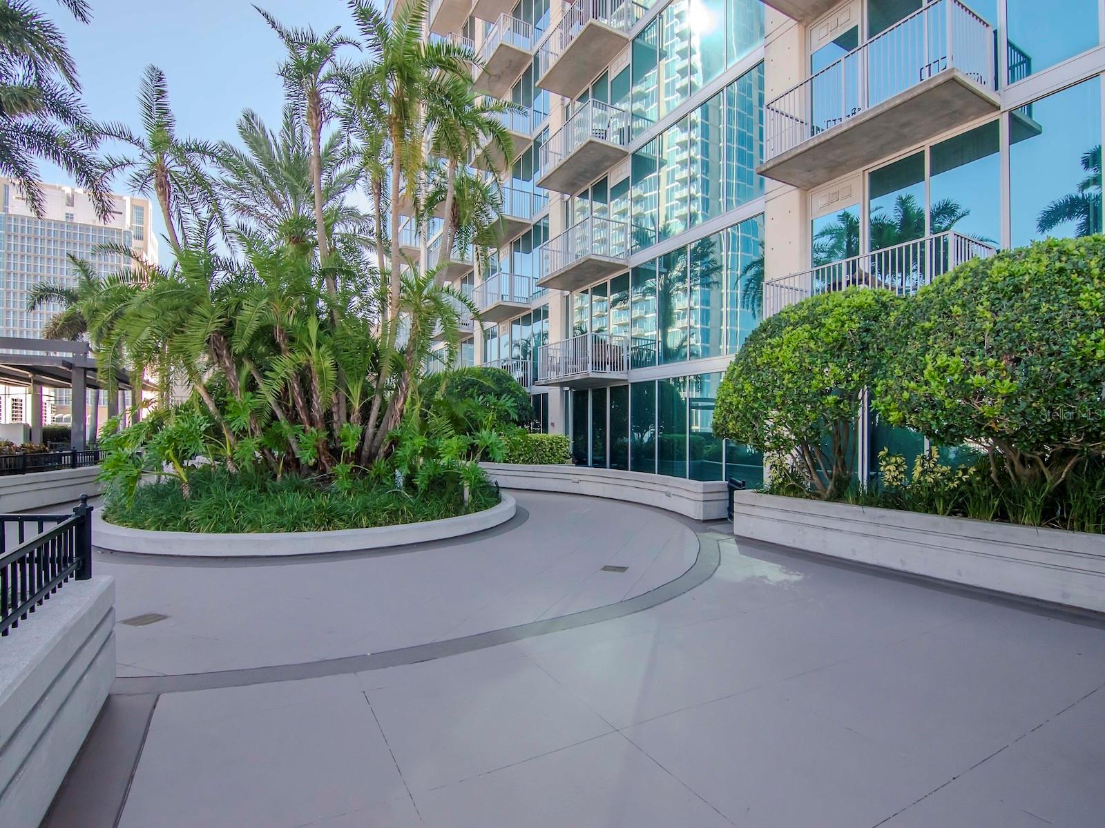 Image 35 of 46 For 777 Ashley Drive 1413