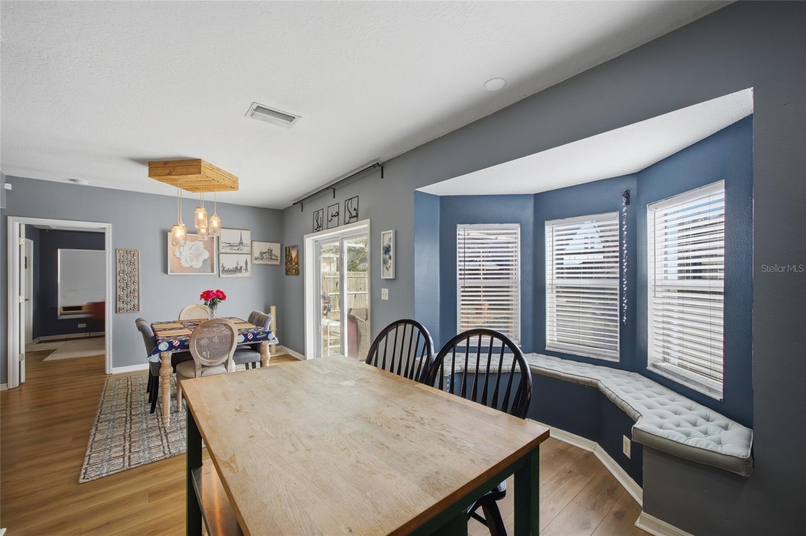 Image 11 of 27 For 6526 Summer Cove Drive