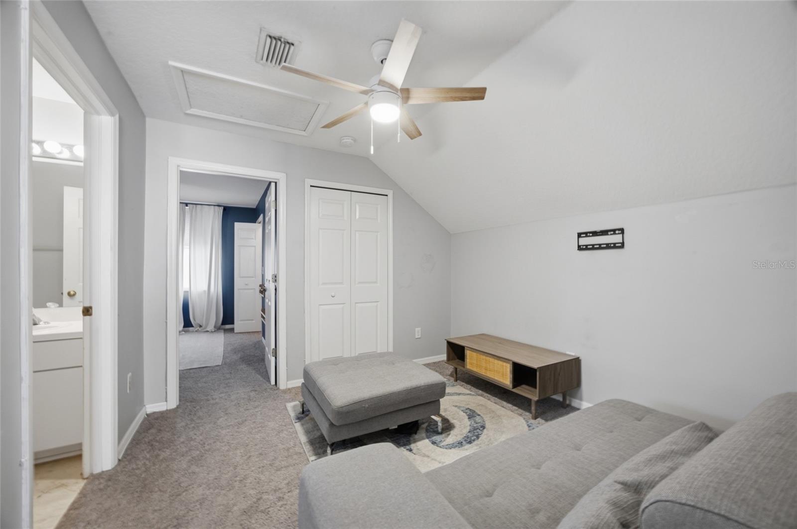 Image 15 of 27 For 6526 Summer Cove Drive