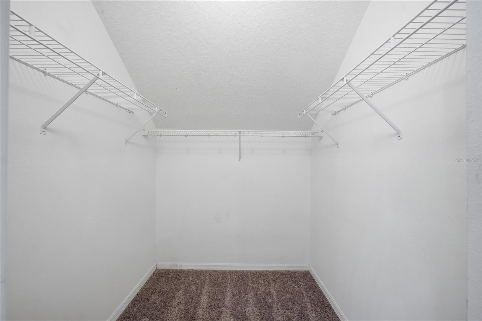 Image 19 of 27 For 6526 Summer Cove Drive