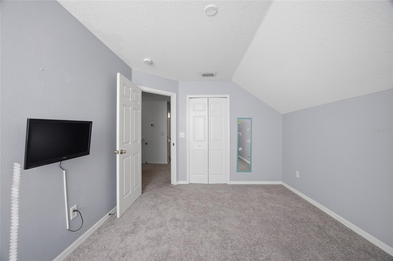 Image 22 of 27 For 6526 Summer Cove Drive