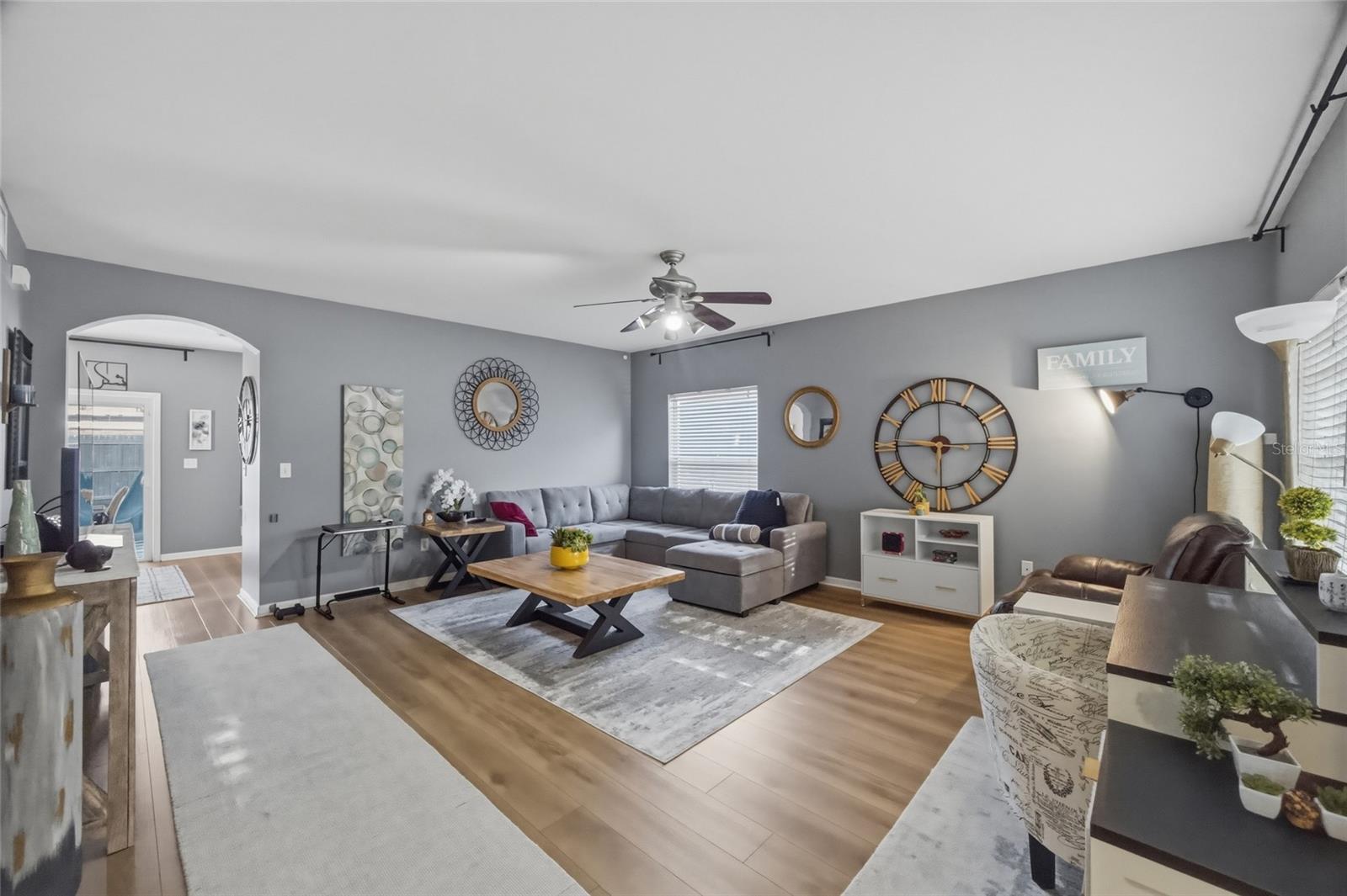 Image 4 of 27 For 6526 Summer Cove Drive