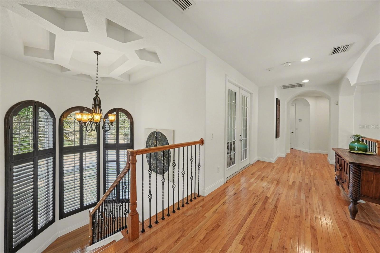 Image 29 of 61 For 610 Marmora Avenue