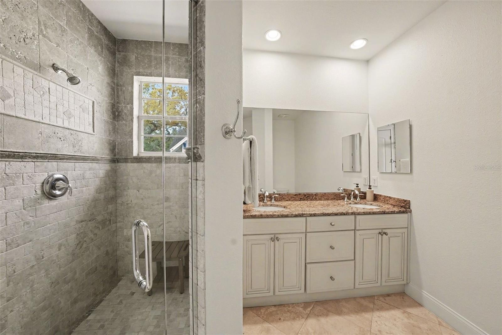 Image 34 of 61 For 610 Marmora Avenue