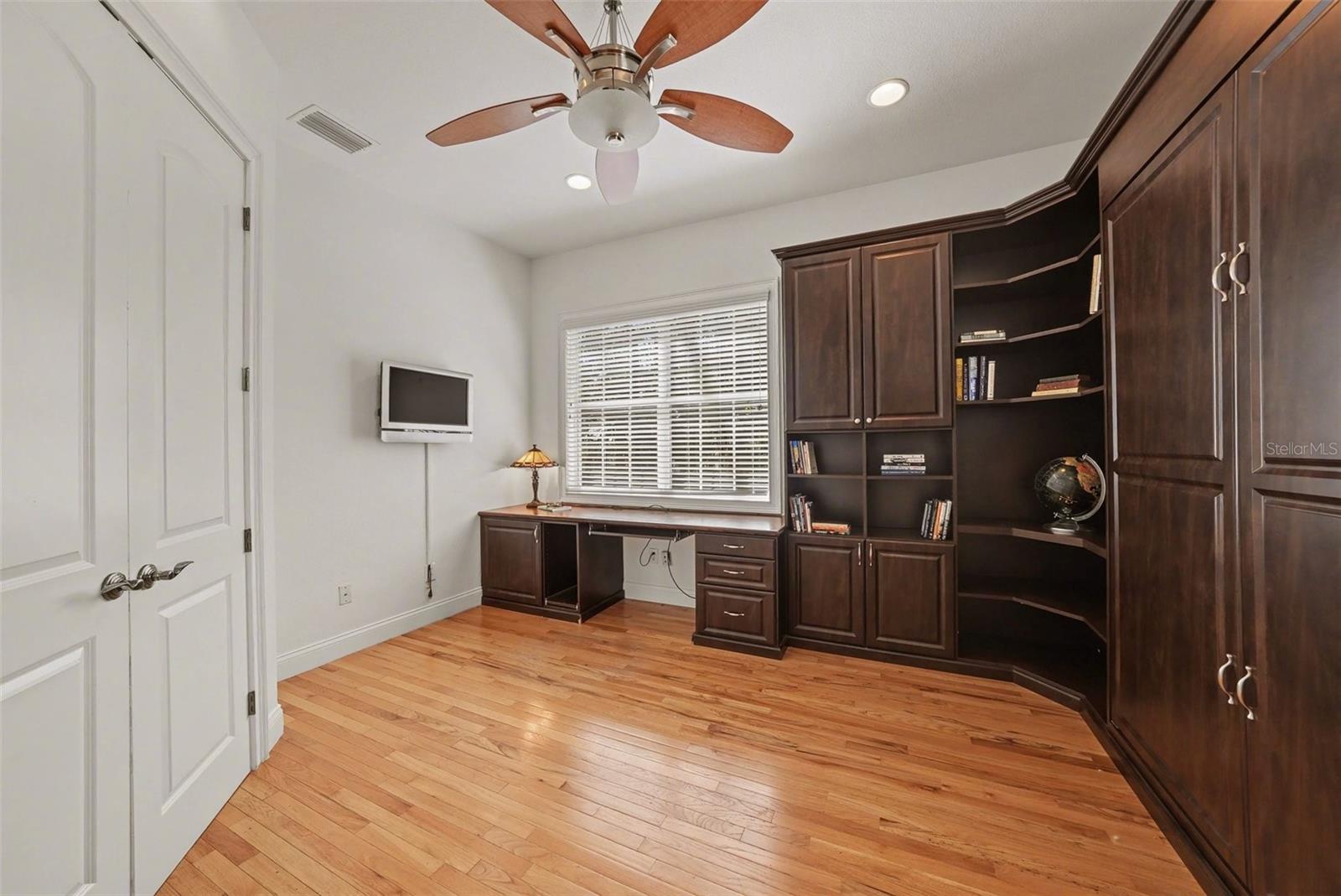 Image 8 of 61 For 610 Marmora Avenue