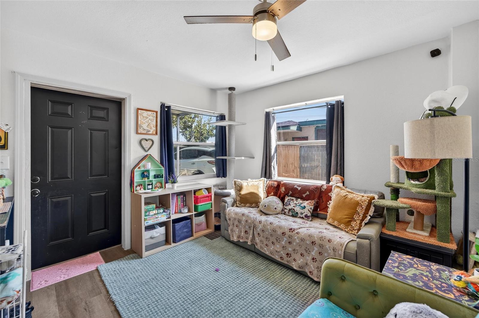 Image 25 of 55 For 720 21st Avenue S