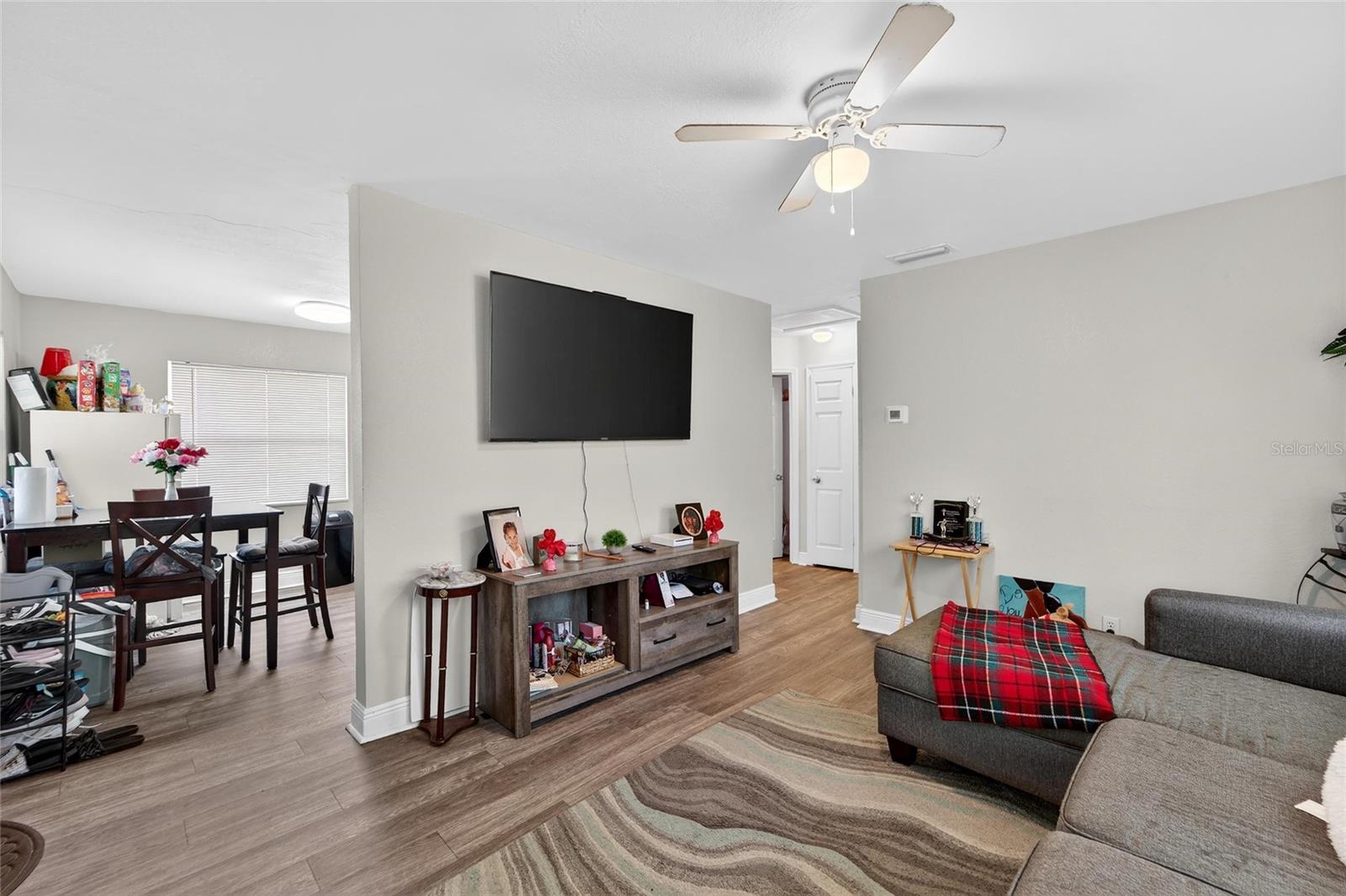 Image 6 of 55 For 720 21st Avenue S