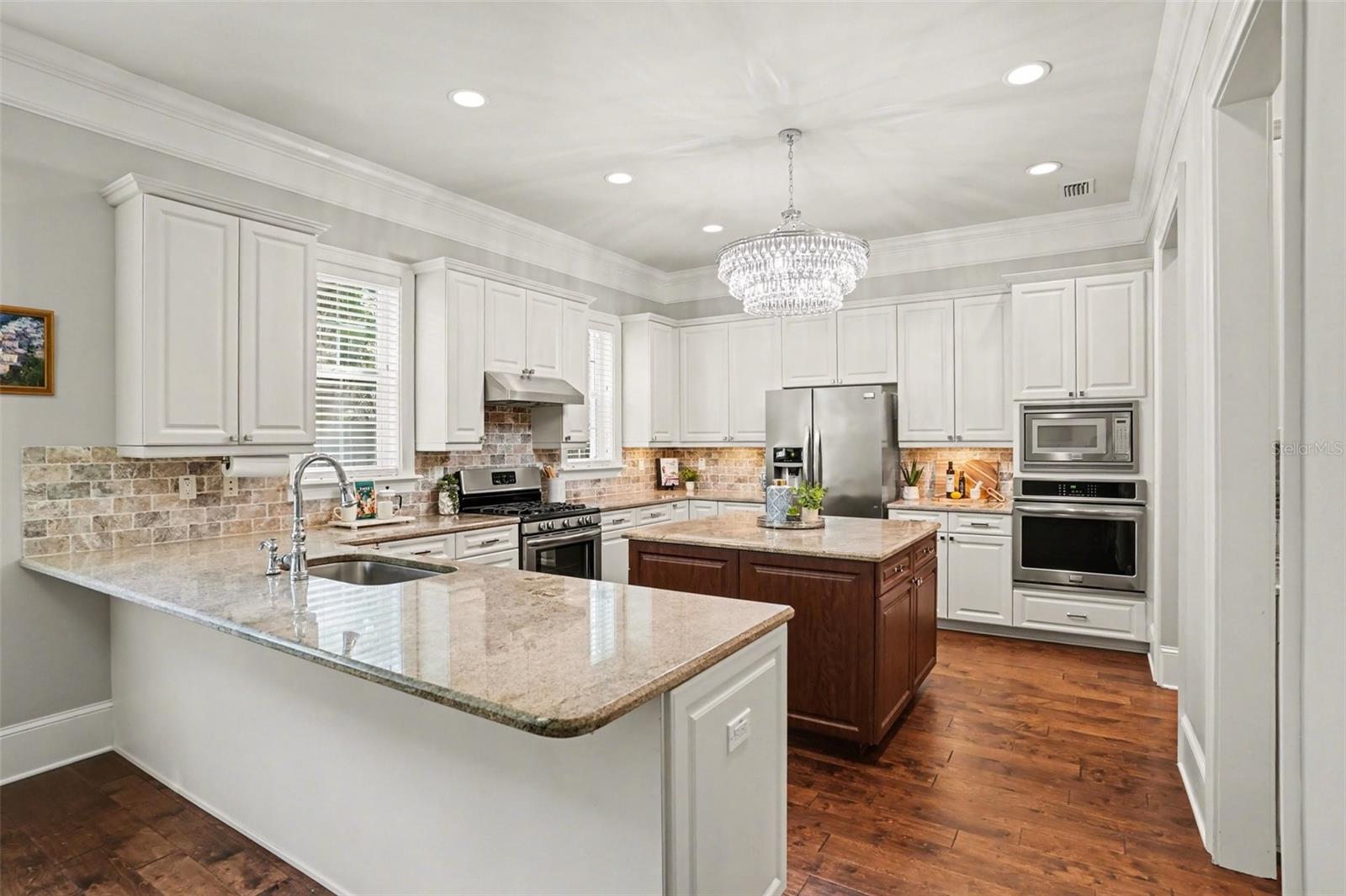 Image 11 of 47 For 3014 Waverly Avenue