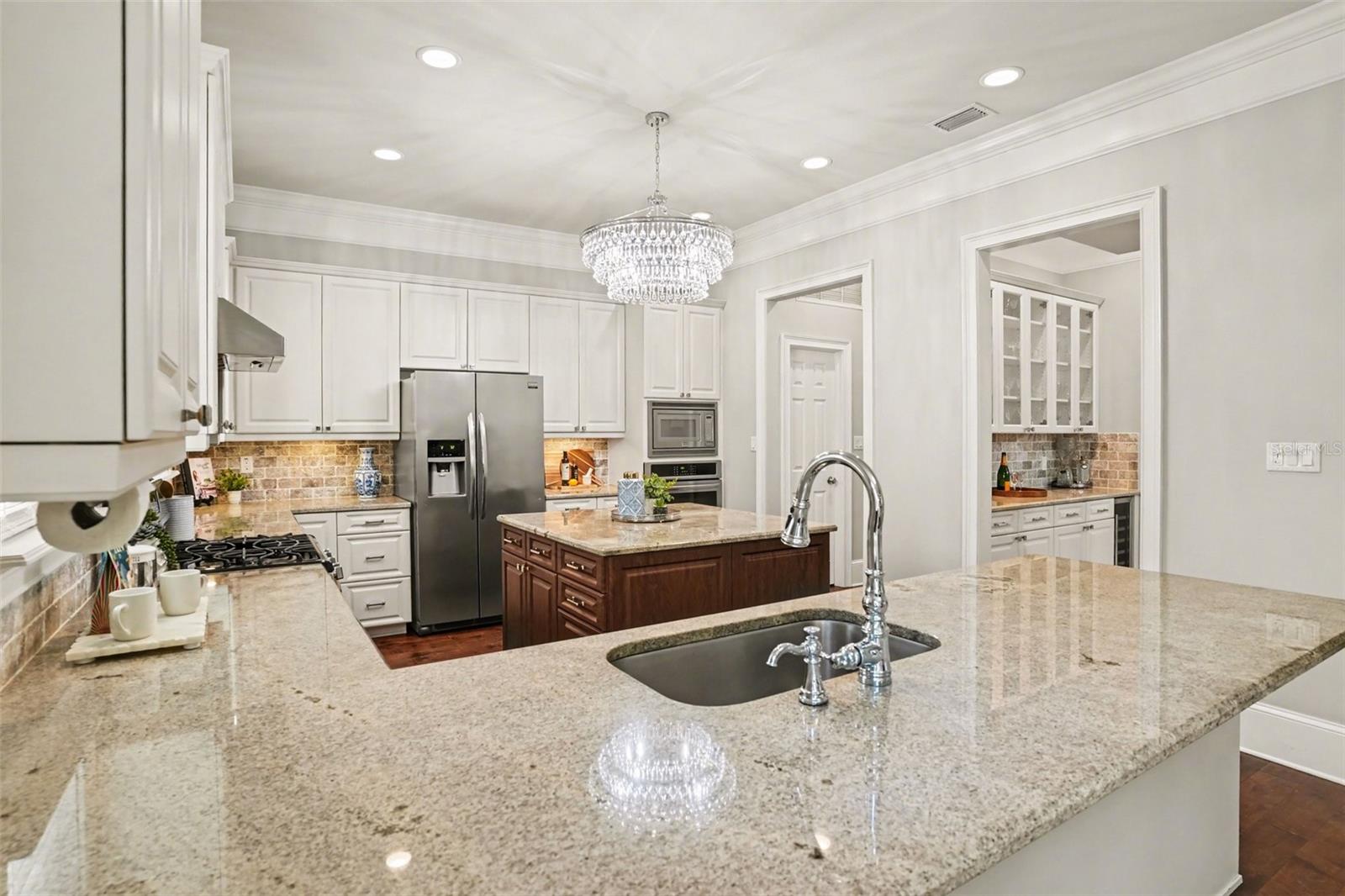 Image 14 of 47 For 3014 Waverly Avenue