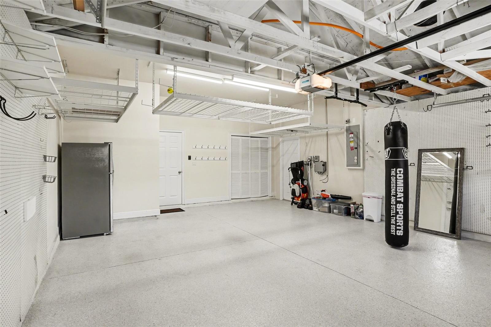 Image 18 of 47 For 3014 Waverly Avenue