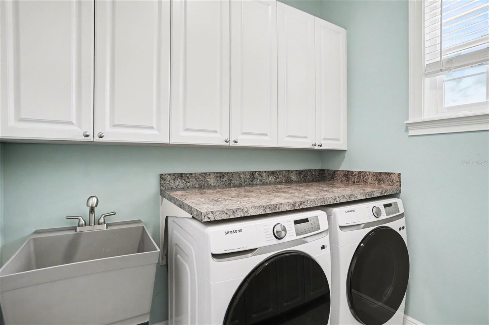 Image 29 of 47 For 3014 Waverly Avenue