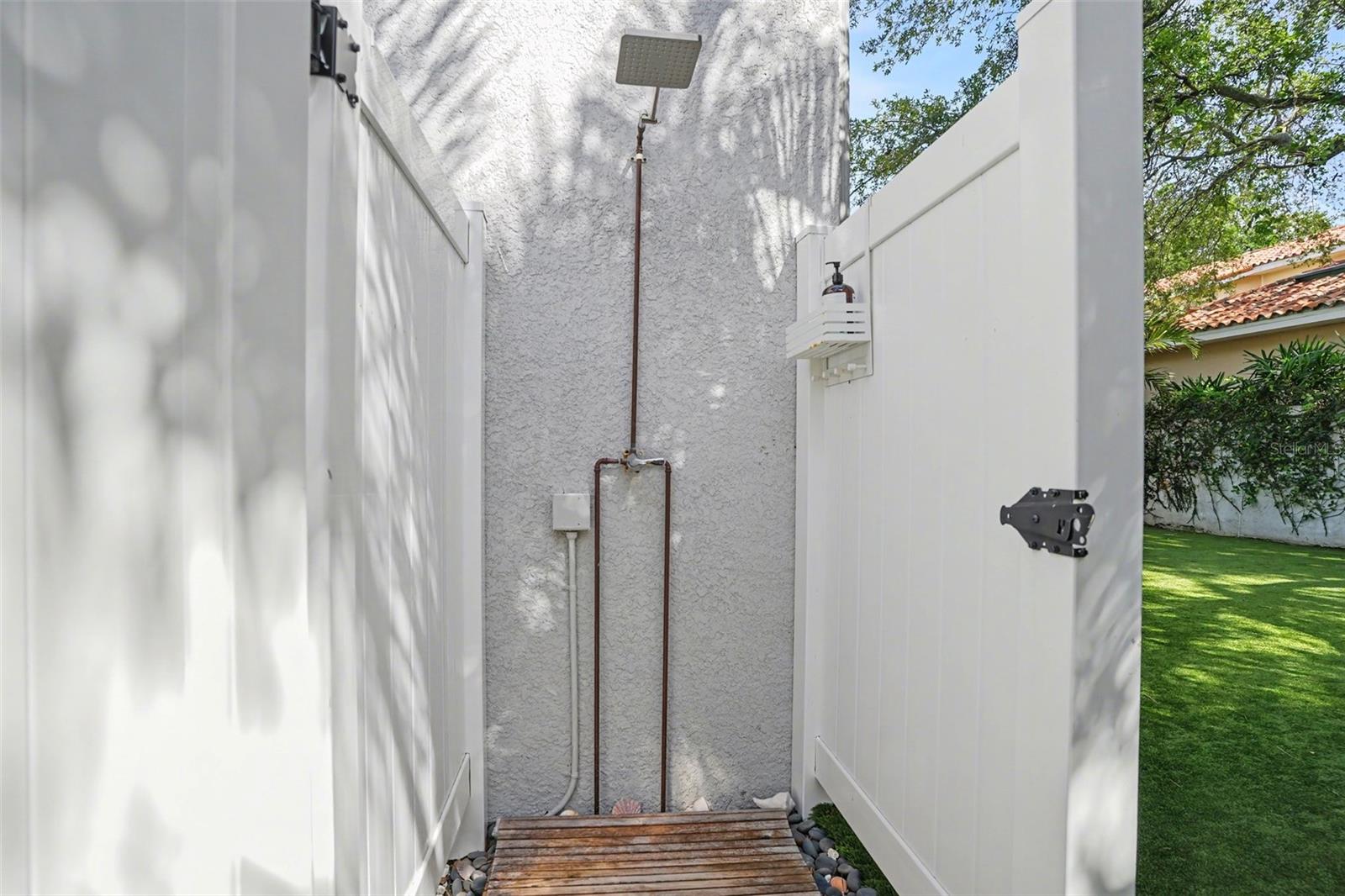 Image 38 of 47 For 3014 Waverly Avenue