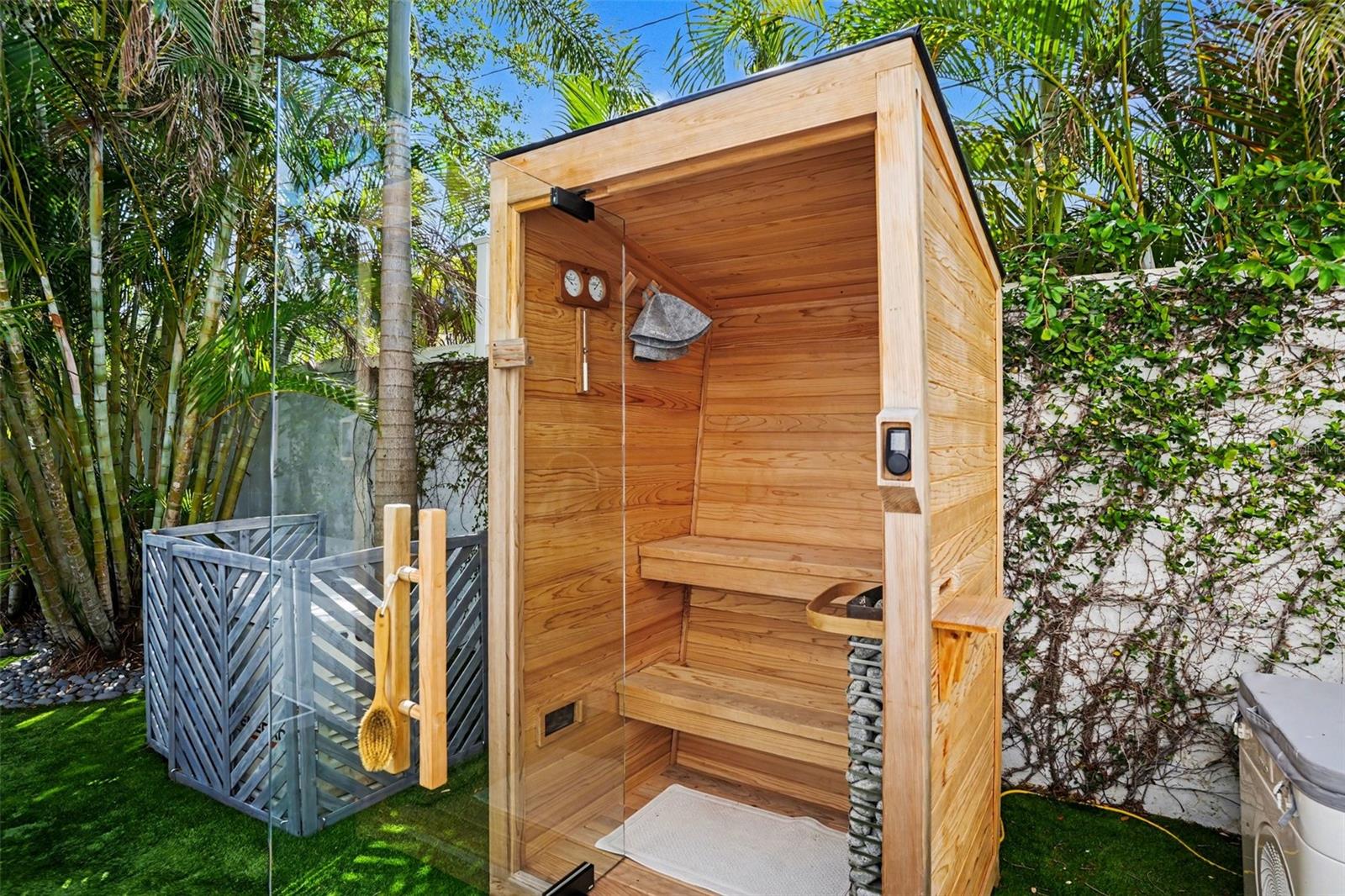 Image 39 of 47 For 3014 Waverly Avenue