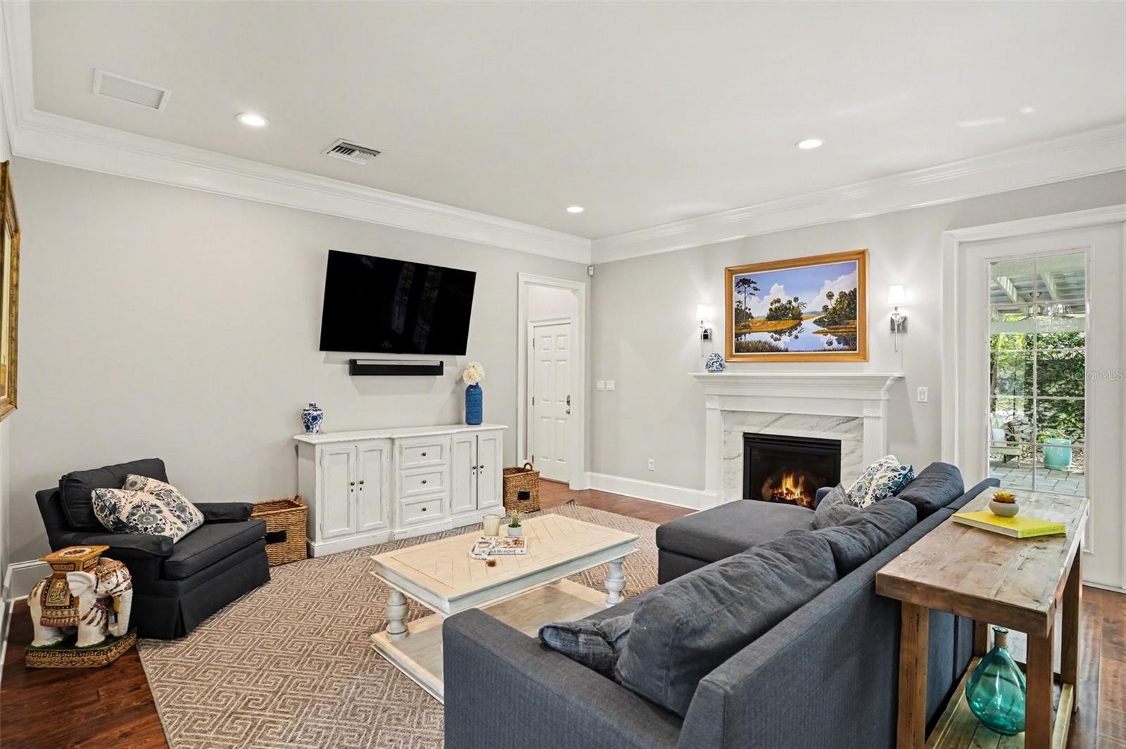 Image 8 of 47 For 3014 Waverly Avenue